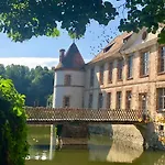 Chateau De La Cour Hotel *