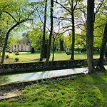 Chateau De La Cour Hotel Senlisse