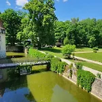 Hotel Chateau De La Cour
