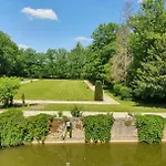 Chateau De La Cour Hotel *