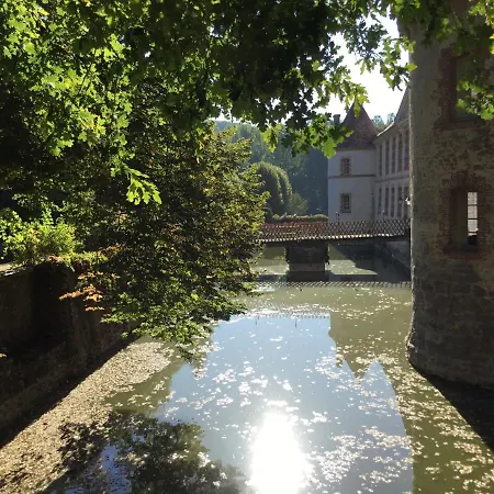 Chateau De La Cour Hotel Senlisse