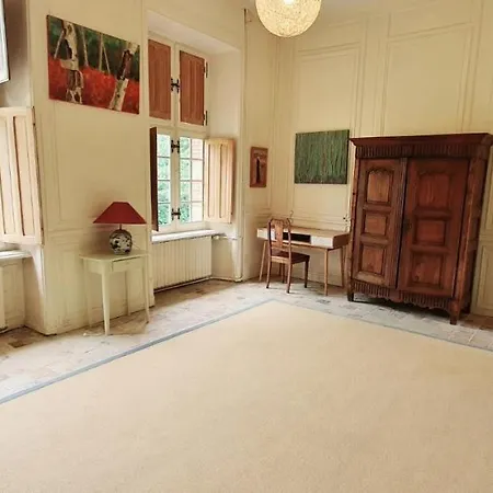 Château De La Cour Hotel Senlisse