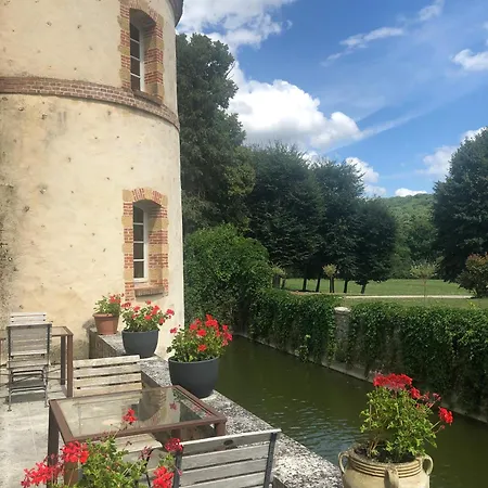 Chateau De La Cour
