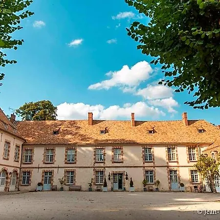 Chateau De La Cour Senlisse