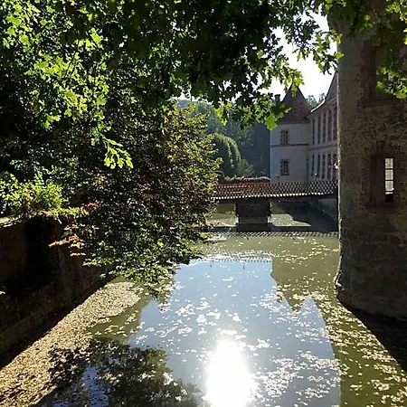 Hotel Chateau De La Cour